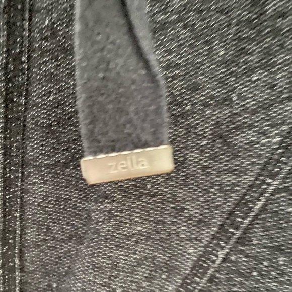 Zella | Ribbed Hem Hoodie - Picture 5 of 12